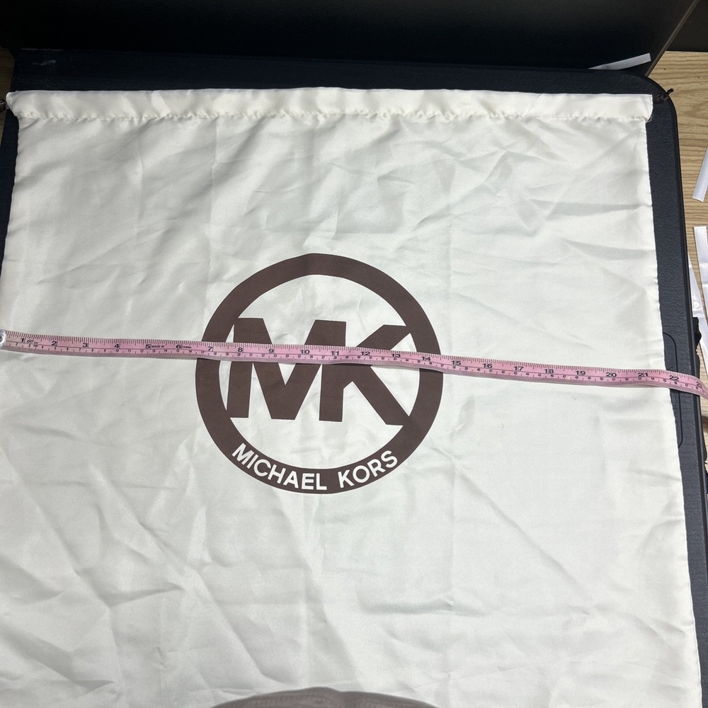 MICHAEL KORS MK Sateen Beige 22"x22" Logo Dust Bag  Drawstring (1716)